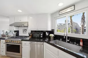 126 Malibu Ave, Oxnard, CA 93035 - Photo 14