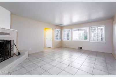 45027 Division Street, Lancaster, CA 93535 - Photo 6