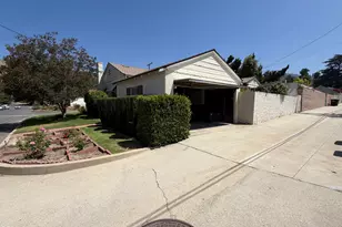2500 Story Pl, Glendale, CA 91206 - Photo 2