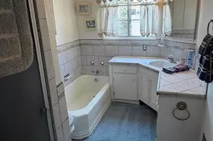 2500 Story Pl, Glendale, CA 91206 - Photo 10