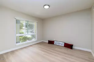 23115 Village 23, Camarillo, CA 93012 - Photo 20