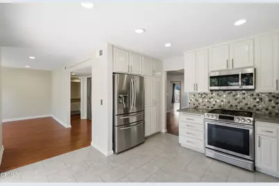 615 Hollyburne Lane, Thousand Oaks, CA 91360 - Photo 18