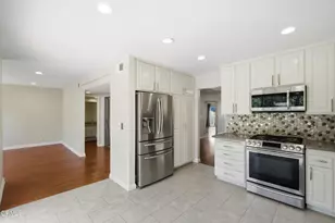 615 Hollyburne Ln, Thousand Oaks, CA 91360 - Photo 18