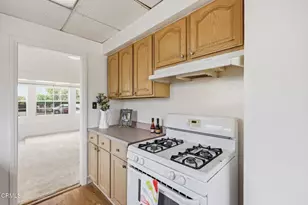 330 S Seaward Ave, Ventura, CA 93003 - Photo 12