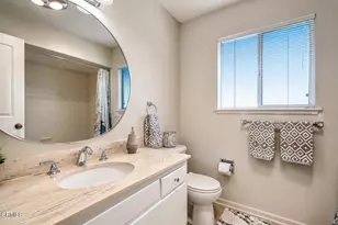 1034 Red Oak Pl, Camarillo, CA 93010 - Photo 16