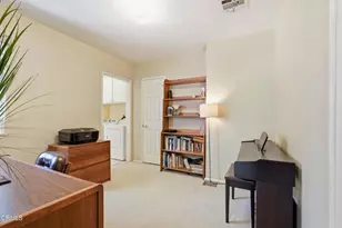 6929 Oak Park Ave, Lake Balboa, CA 91406 - Photo 24