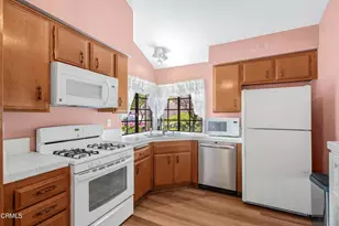 3656 Via Pacifica Walk, Oxnard, CA 93035 - Photo 8