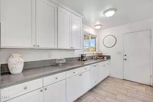 296 S Brookshire Ave, Ventura, CA 93003 - Photo 10