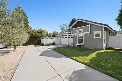 795 Livingston Avenue, Ventura, CA 93003 - Photo 2