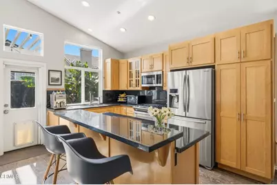 795 Livingston Avenue, Ventura, CA 93003 - Photo 8