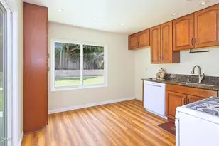 610 Hillcrest Dr, Camarillo, CA 93012 - Photo 10
