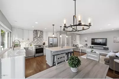 251 Larcom Street, Thousand Oaks, CA 91360 - Photo 8