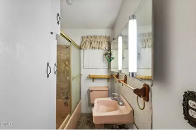 25173 Atwood Boulevard, Newhall, CA 91321 - Photo 16