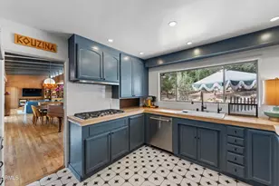 2046 Los Encinos Rd, Ojai, CA 93023 - Photo 38