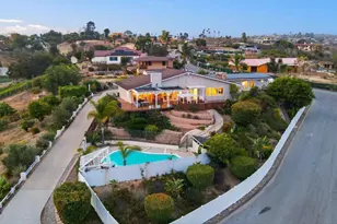 585 Otero Ct, Camarillo, CA 93010 - Photo 1