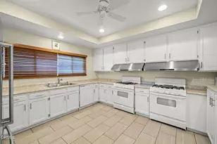 15750 Arroyo Dr, Moorpark, CA 93021 - Photo 38