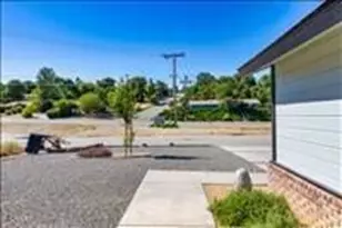 22724 Westwood Blvd, Tehachapi, CA 93561 - Photo 4