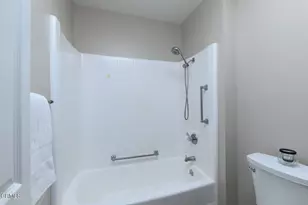 9210 Village 9, Camarillo, CA 93012 - Photo 22