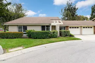 9210 Village 9, Camarillo, CA 93012 - Photo 2