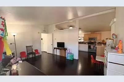 211 Calle De La Rosa #211, Camarillo, CA 93012 - Photo 22