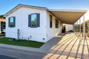 211 Calle De La Rosa, Camarillo, CA 93012 - Photo 2