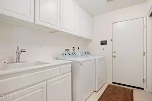 7718 Eisenhower St, Ventura, CA 93003 - Photo 34
