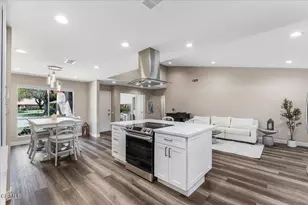 13201 Village 13, Camarillo, CA 93012 - Photo 12