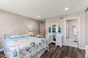 13201 Village 13, Camarillo, CA 93012 - Photo 20