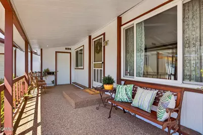 3 Poinsettia Gardens Drive #3, Ventura, CA 93004 - Photo 4