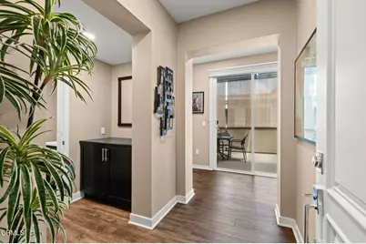 2810 Wagon Wheel Road #402, Oxnard, CA 93036 - Photo 4