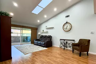 33222 Village 33, Camarillo, CA 93012 - Photo 2