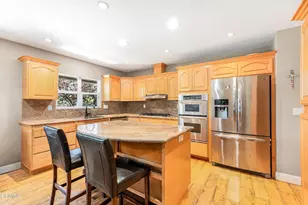 936 El Segundo Dr, Thousand Oaks, CA 91362 - Photo 8
