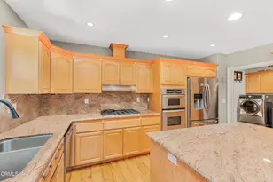 936 El Segundo Dr, Thousand Oaks, CA 91362 - Photo 8