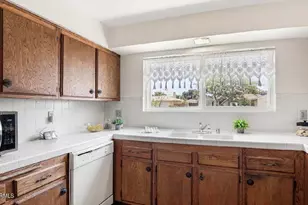 2219 Rocklyn St, Camarillo, CA 93010 - Photo 8