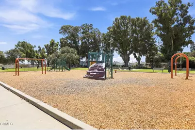 610 Fernwood Drive, Oxnard, CA 93030 - Photo 40