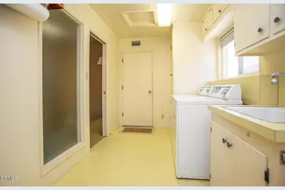 238 Brevard Avenue, Ventura, CA 93003 - Photo 14