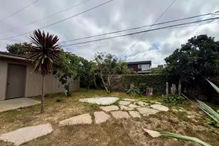 364 Carol Dr, Ventura, CA 93003 - Photo 12