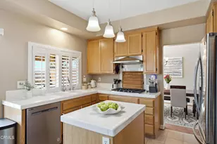 10474 Mammoth St, Ventura, CA 93004 - Photo 12
