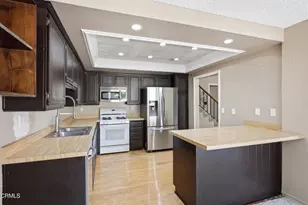 167 Shamrock Ct, Newbury Park, CA 91320 - Photo 12
