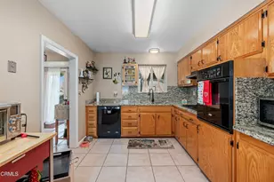 5812 Burke Way, Bakersfield, CA 93309 - Photo 16
