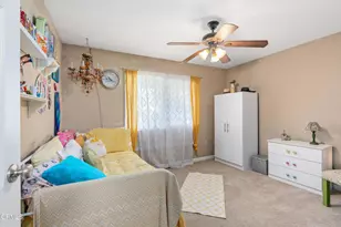 5812 Burke Way, Bakersfield, CA 93309 - Photo 24