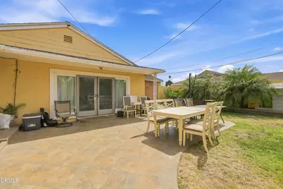 565 E Olive Street, Oxnard, CA 93033 - Photo 22