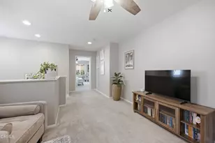 660 Clearwater Creek Dr, Thousand Oaks, CA 91320 - Photo 32