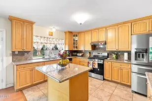 1935 El Rancho Dr, Camarillo, CA 93010 - Photo 16