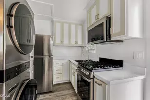 1136 N 7th Pl, Port Hueneme, CA 93041 - Photo 20