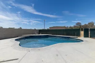 13111 Eberle, Bakersfield, CA 93313 - Photo 8