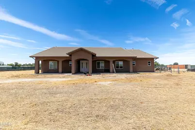 13111 Eberle, Bakersfield, CA 93313 - Photo 2