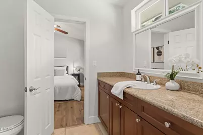 5351 Dubois Avenue, Los Angeles, CA 91367 - Photo 22