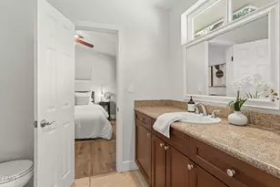 5351 Dubois Ave, Los Angeles, CA 91367 - Photo 22