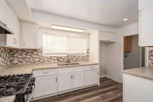 1109 Douglas Ave, Oxnard, CA 93030 - Photo 8
